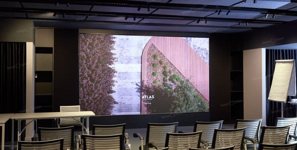 Внутренний LED экран, конференц-зал группы компаний «Атлас Девелопмент»