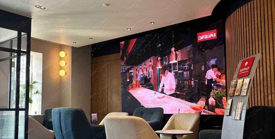 Внутренний светодиодный экран, Отель Azimut