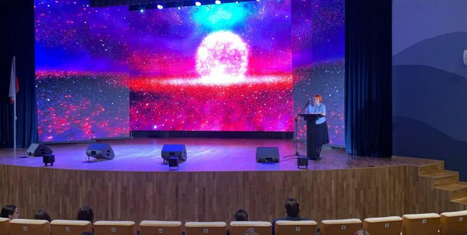 Светодиодные экраны в образовательном центре Тазовский