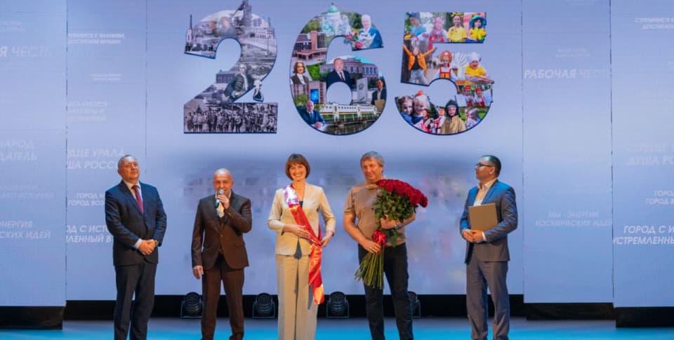 LED стена и кулисы, ДК им. В. И. Ленина